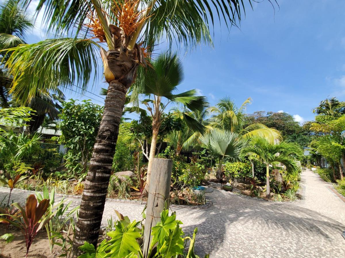 Cabanes Des Anges La Digue Kültér fotó
