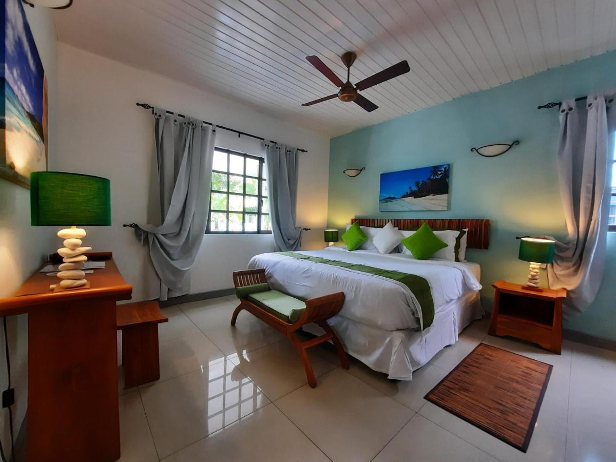 Cabanes Des Anges La Digue Kültér fotó